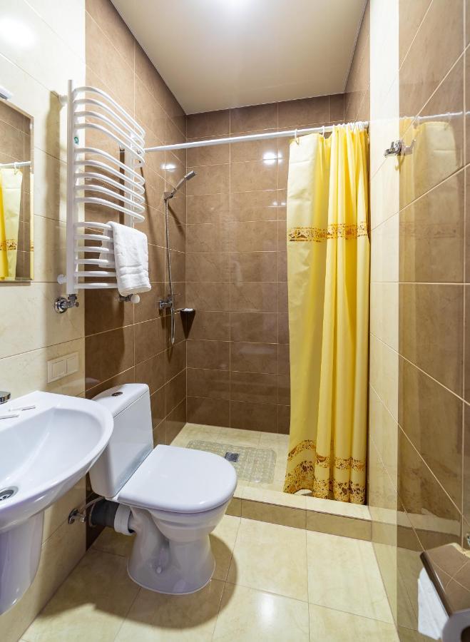 Legrand Hotell Stryj Exteriör bild